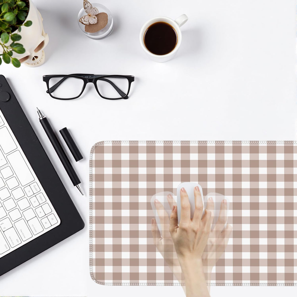 Brown Checkered Gingham Desk Mat Pad XXL Large Mouse Pad Anti-Slip Big Mousepad with Stitched Edges