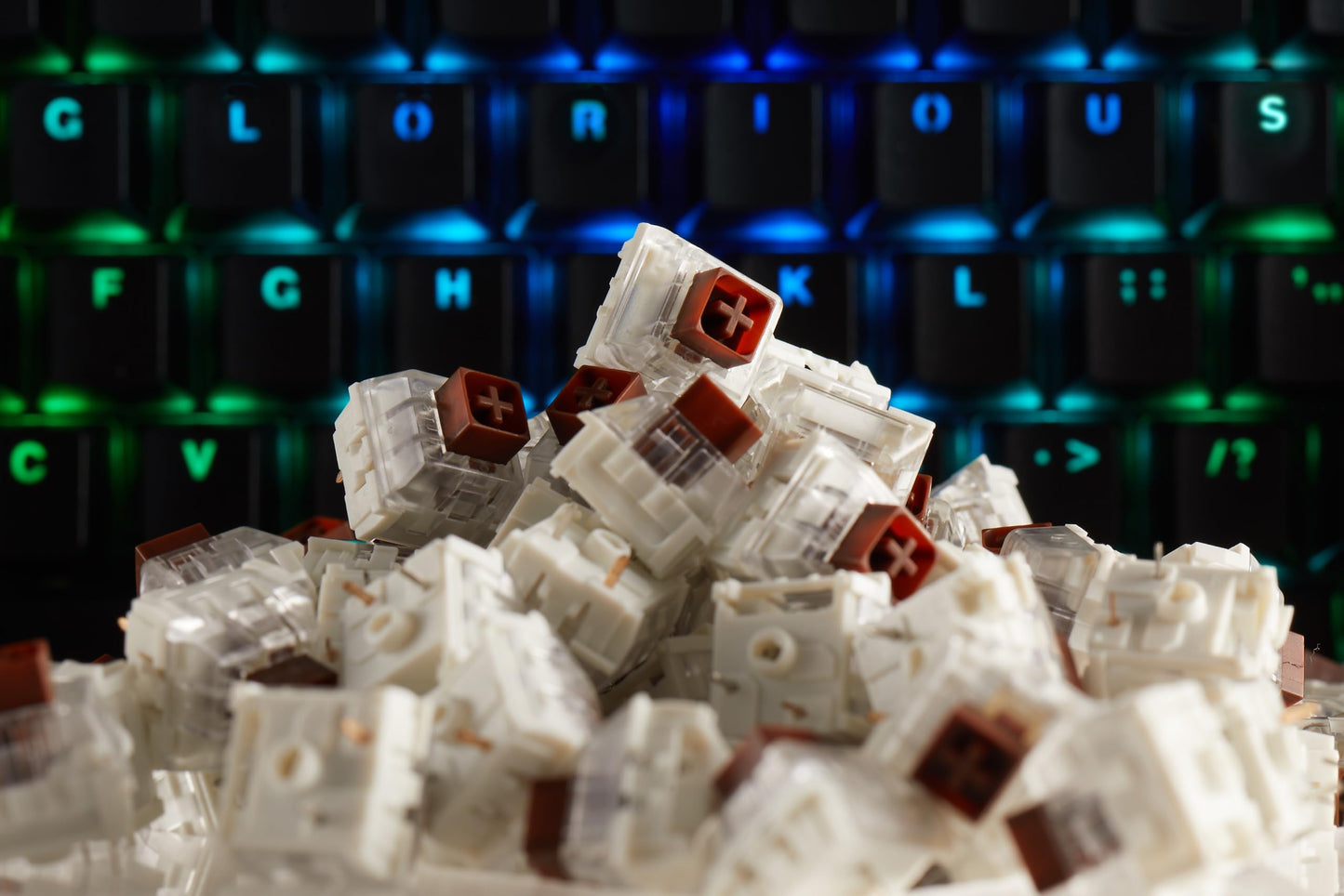 GLORIOUS Kailh Box Brown Mechanical Keyboard Switches: Reliable Dustproof 120-Pack - Perfect for
