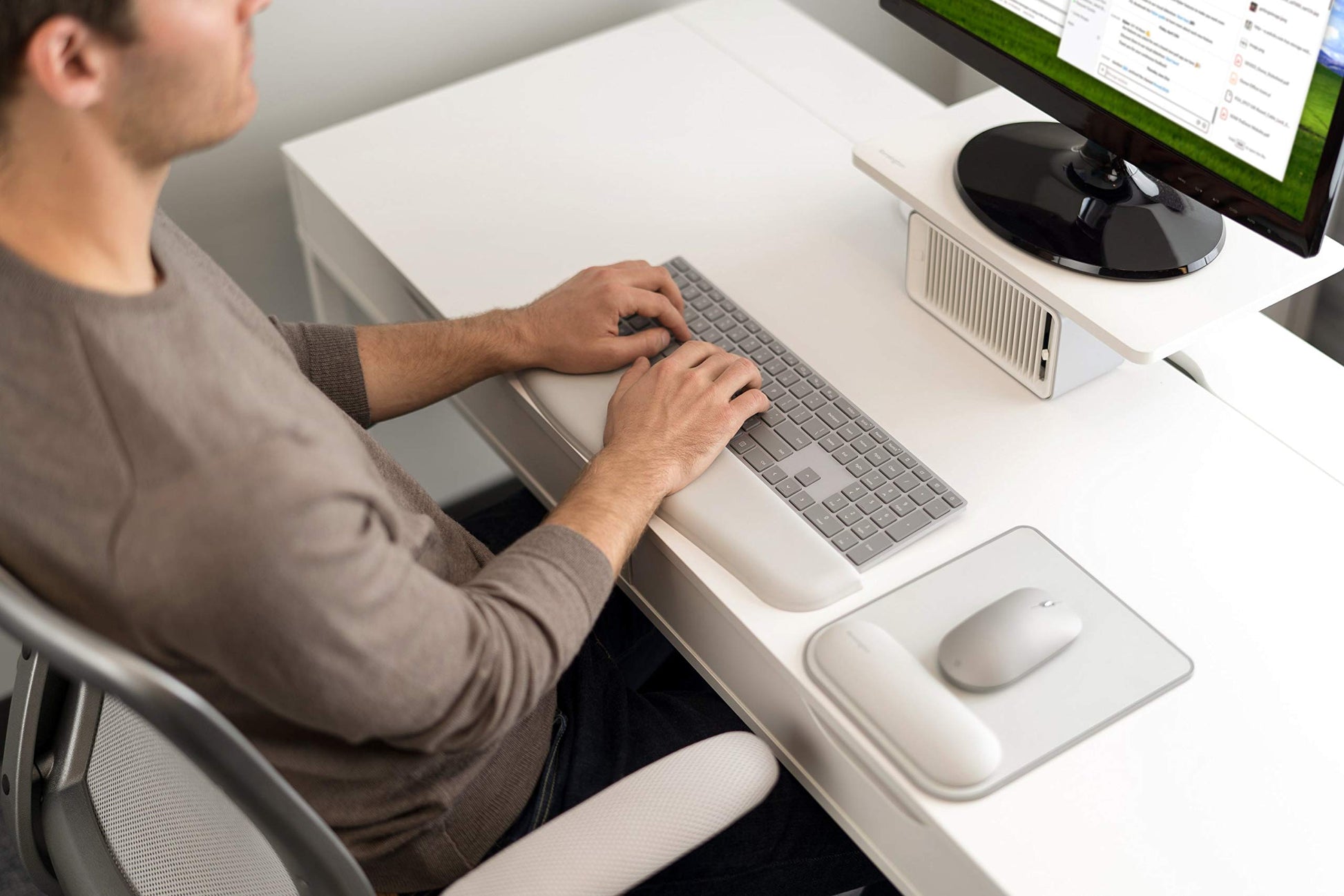 Kensington Mousepad with ErgoSoft Wrist Rest Support for Home Office, Grey - Mouse mat