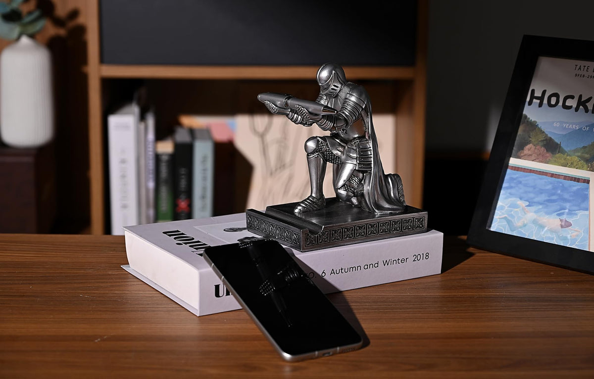 Windbreaker Soldier Knight Pen Holder Personalized Desk Accessory Silver