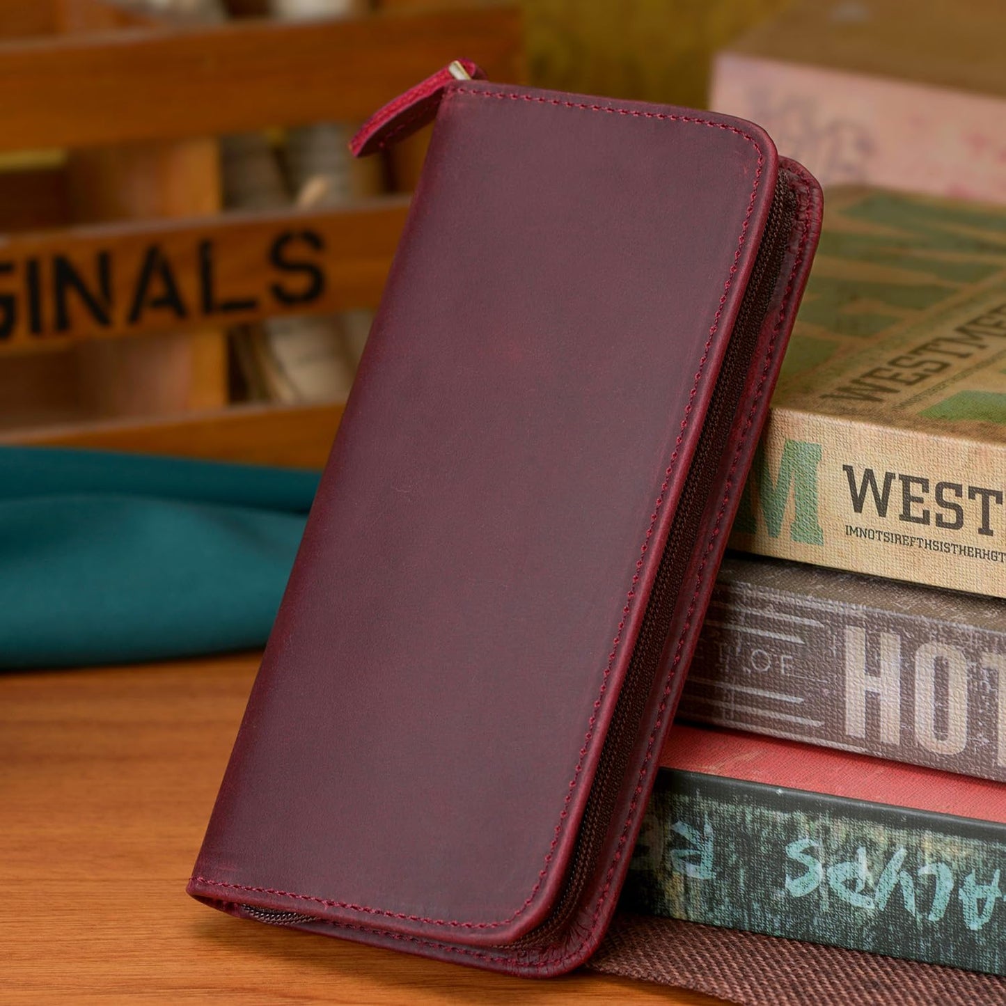 Asvine Fountain Pen Case 3 Divided Slots Crazy Horse Leather Pen Holder, Handmade Display Zippered