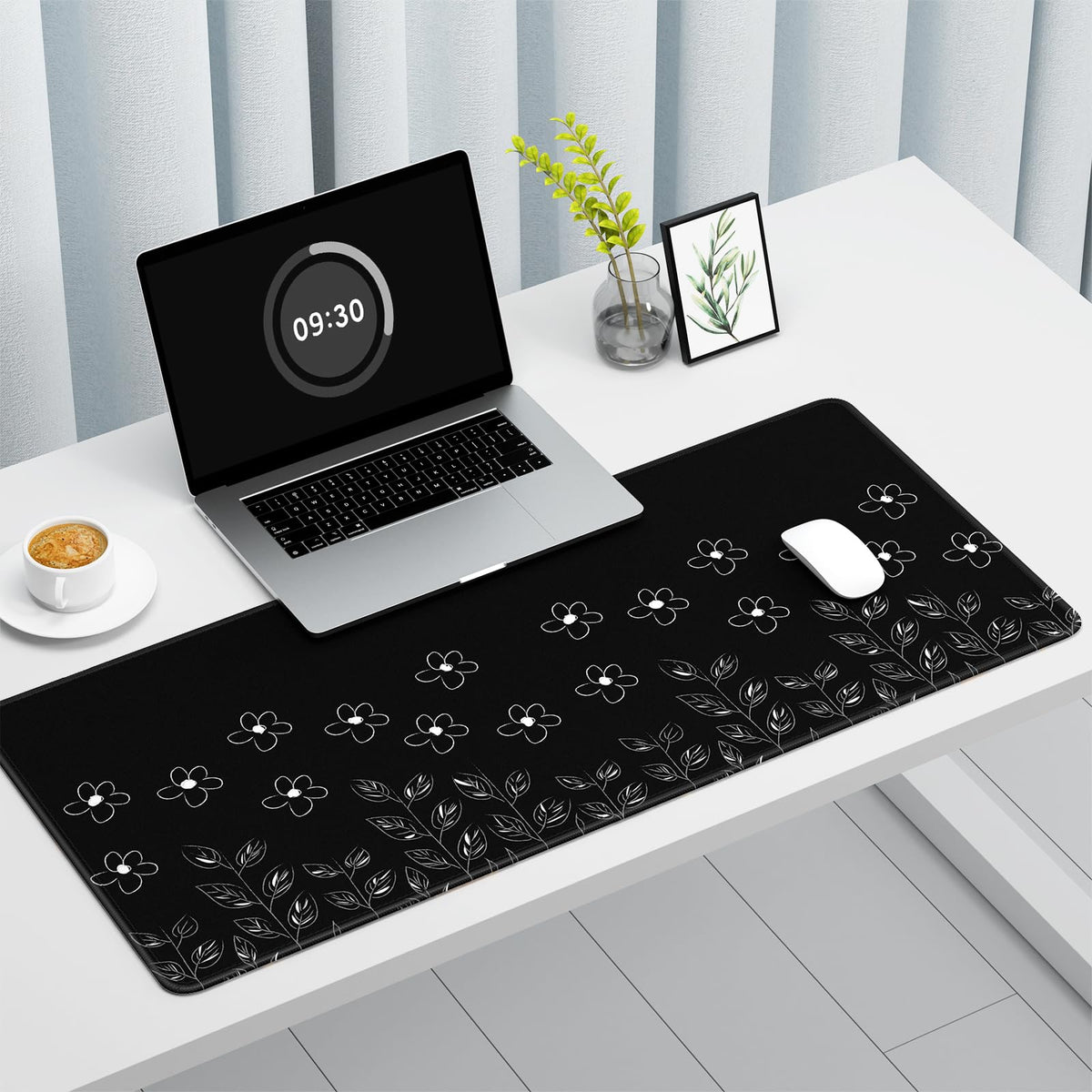Auhoahsil Desk Mat, Ultra Large Mouse Pad, XXL Gaming Mousepad, Pretty Desk Pad, Big Extended Full