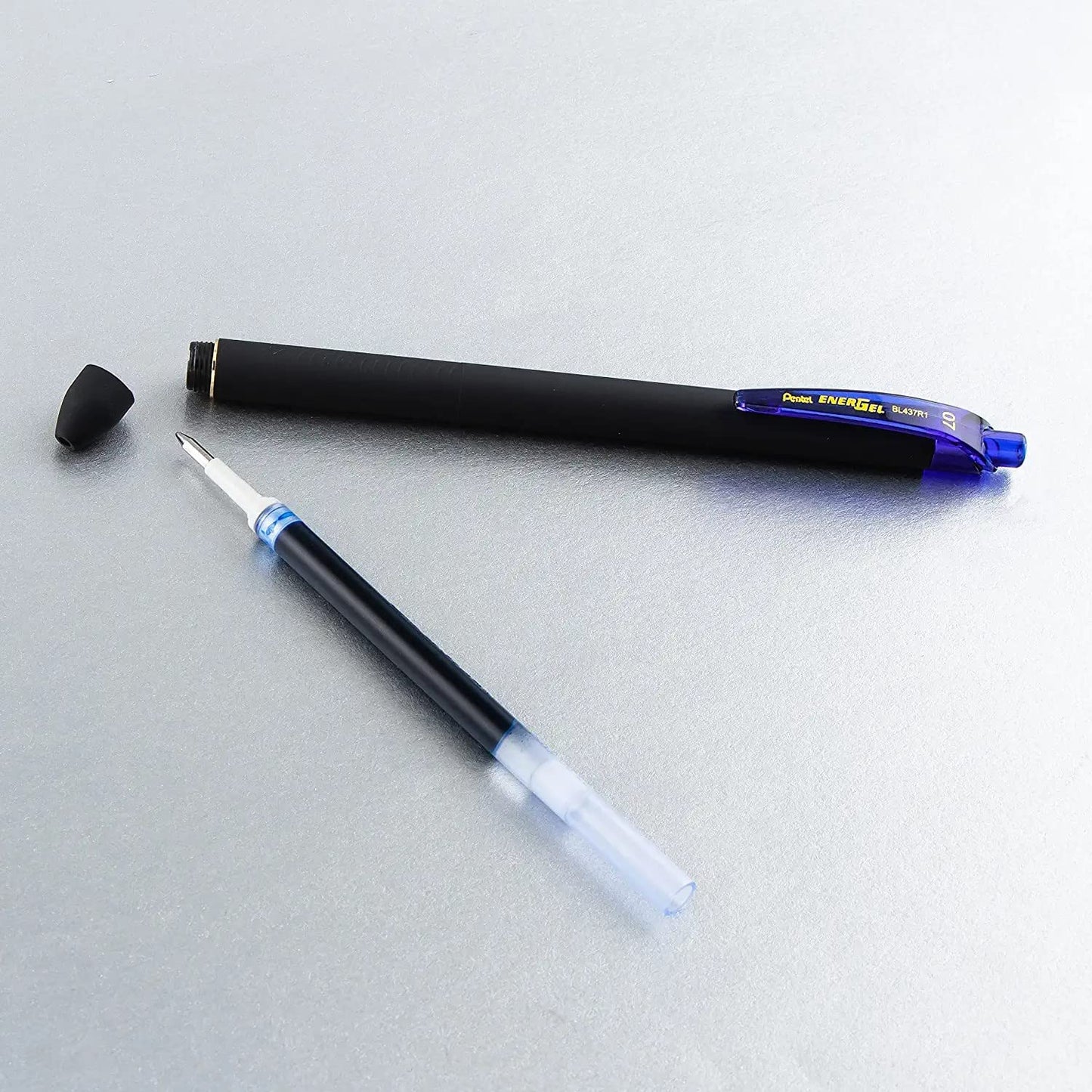 Pentel Energel 0.7 Kuro Gel Pen - Medium Line - 12 Pack of 6 Black & 6 Blue