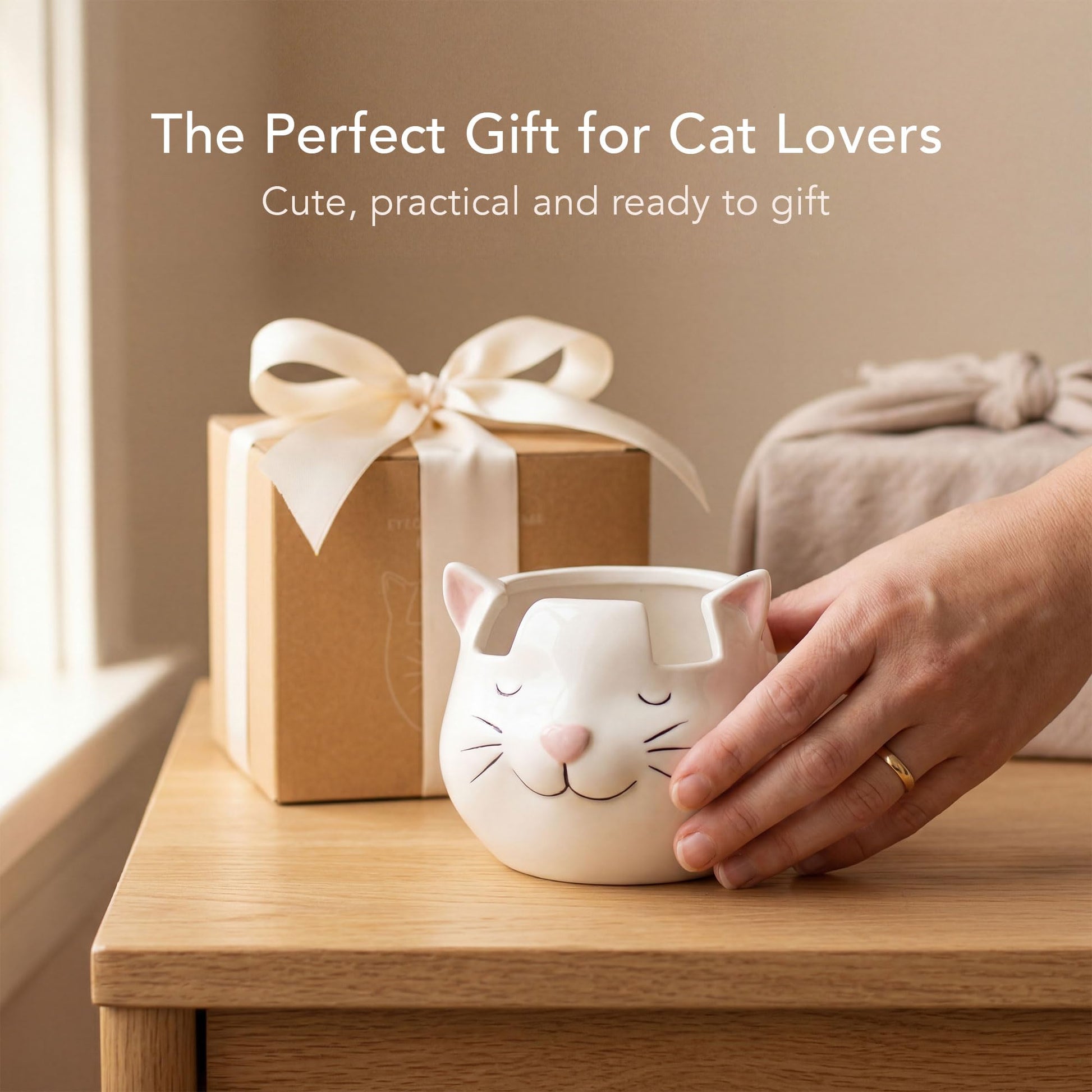 Luvberries White Cat Eyewear Holder, Multi-Purpose Accessories for Makeup and Stationery, Compact