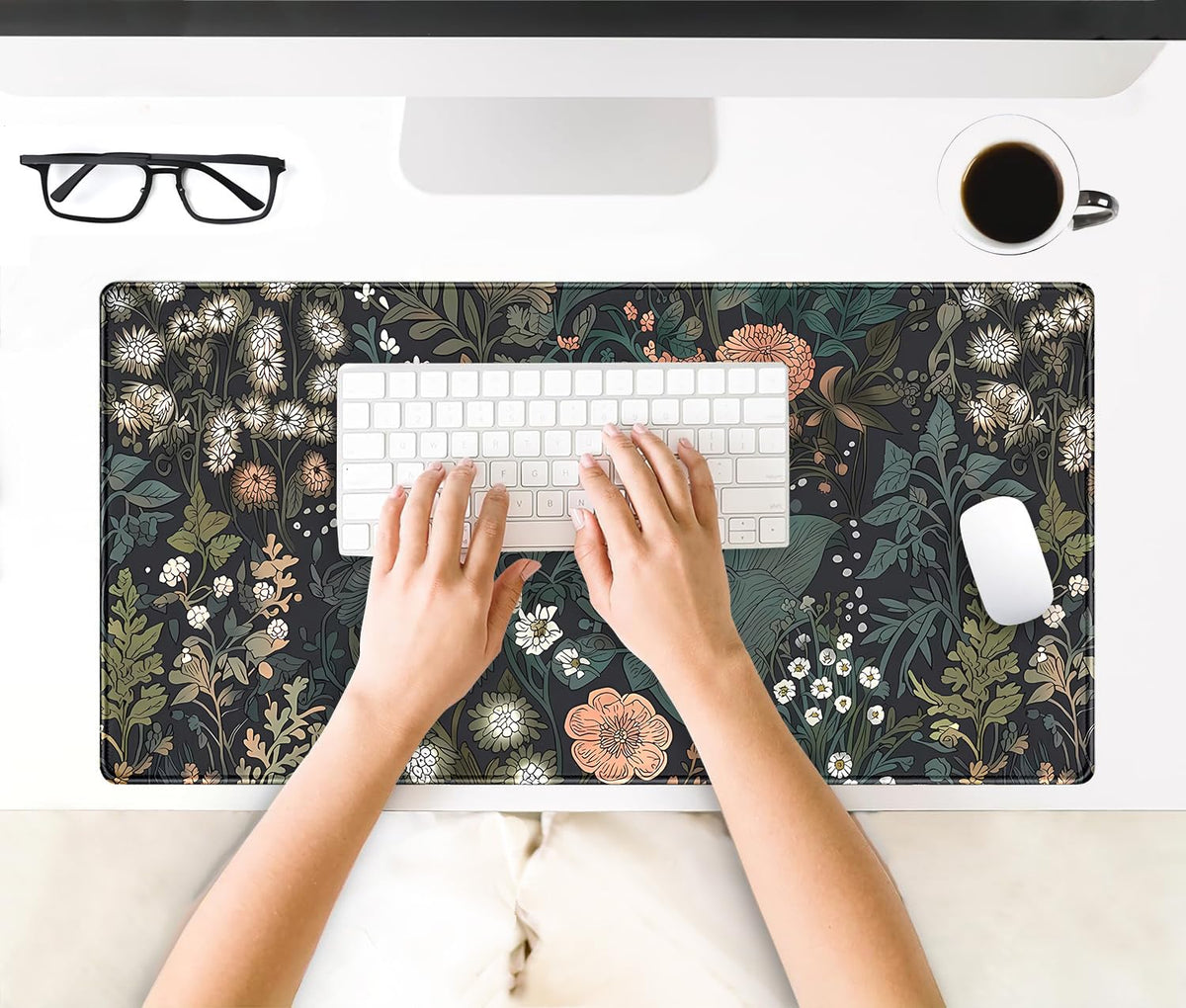 Dark Flower Desk Mat Floral Plants Mouse Pad Boho Aesthetic Wildflowers Large Gaming Mousepad Desk