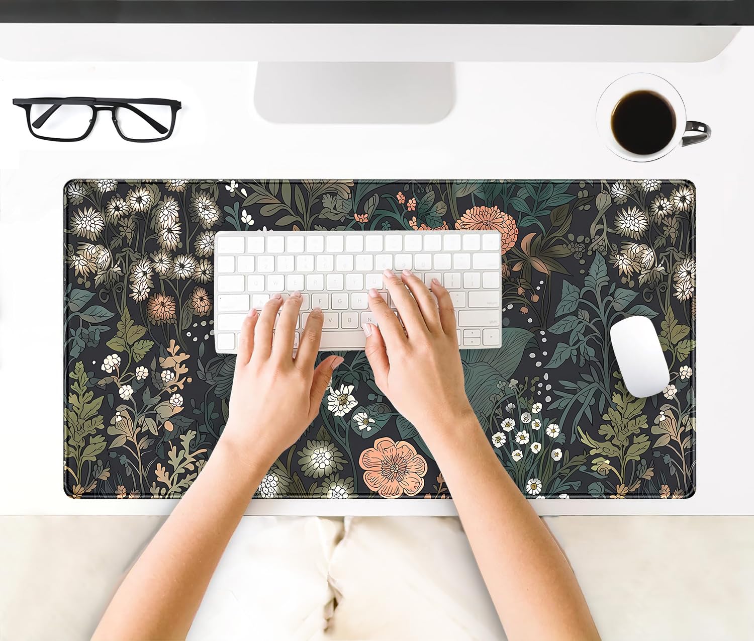 Dark Flower Desk Mat Floral Plants Mouse Pad Boho Aesthetic Wildflowers Large Gaming Mousepad Desk