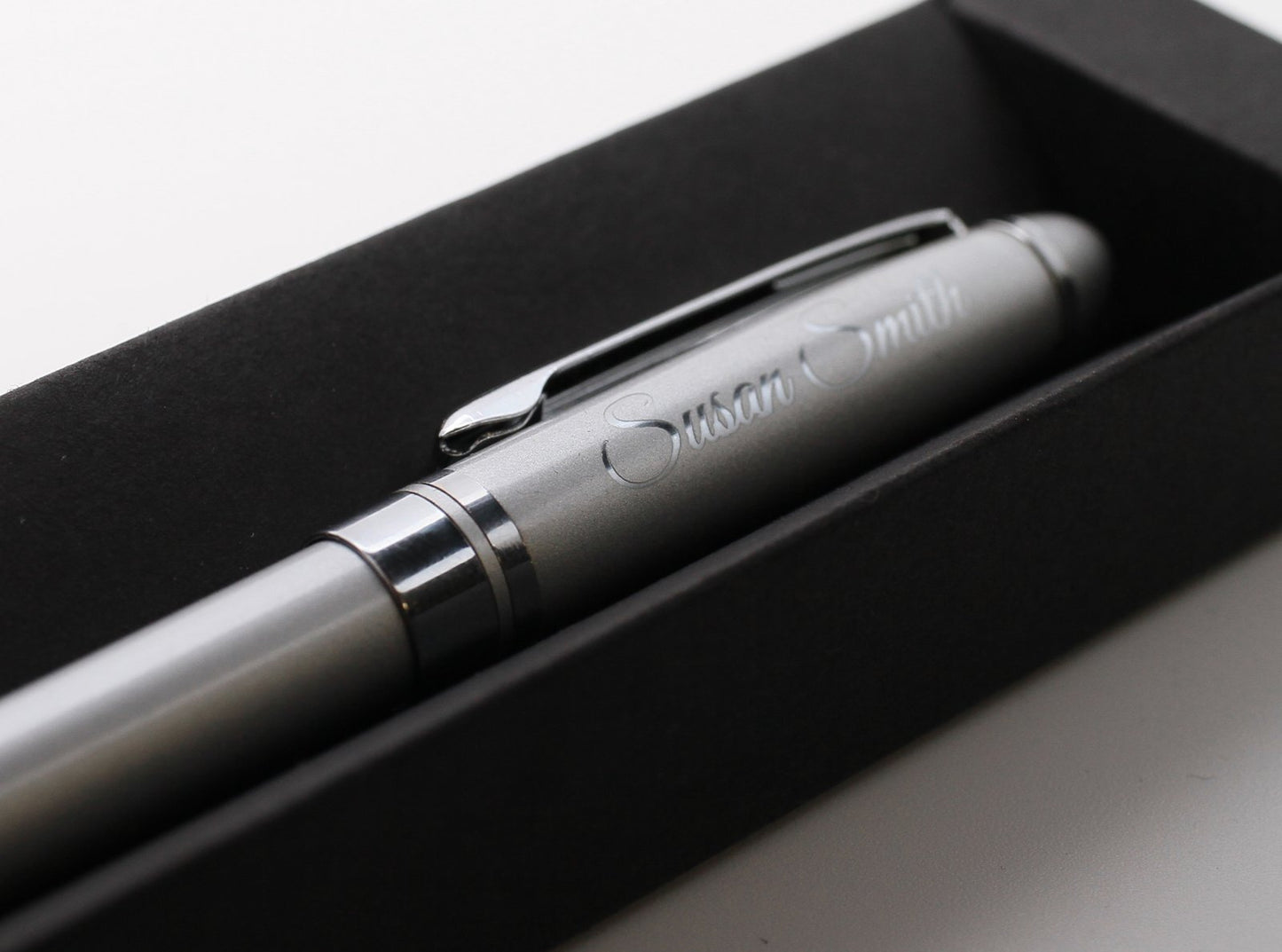 CustomDesign.Shop Personalized Custom Premium Metal Pen + Gift Box | Design A Truly Unique Present