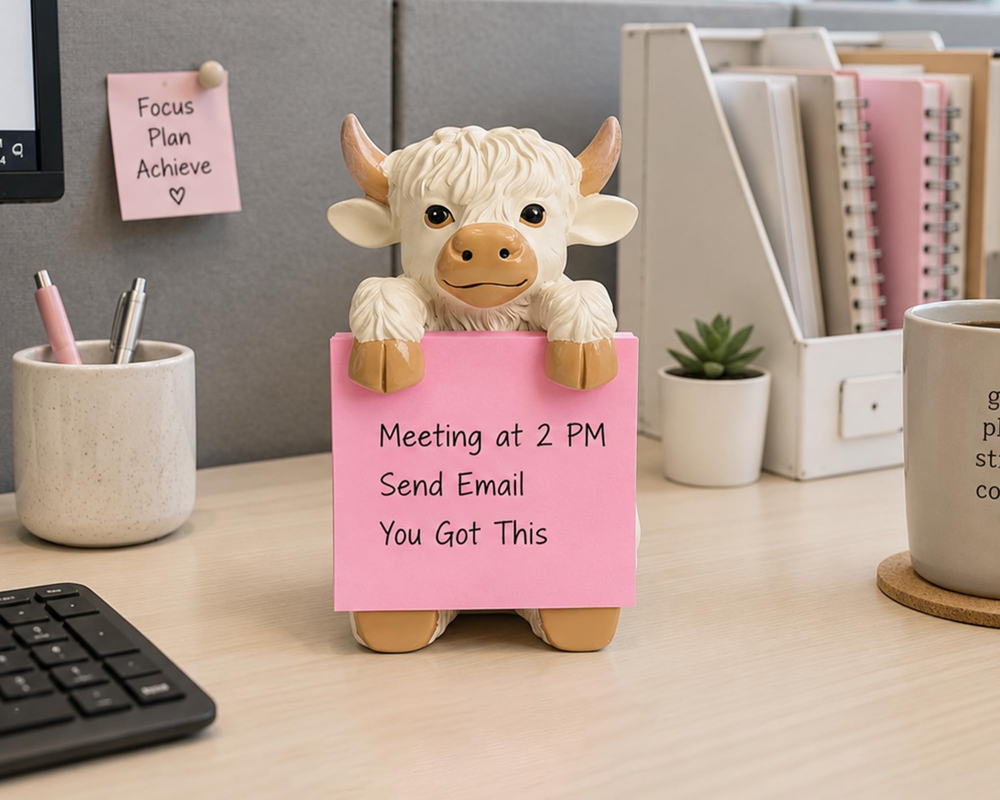 HORTIX Highland Cow Pop-Up Sticky Note Dispenser for 3 x 3 in Notes, Beige