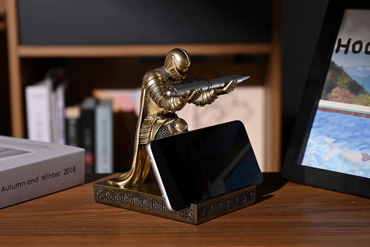 Windbreaker Soldier Knight Pen Holder Personalized Desk Accessory Bronze