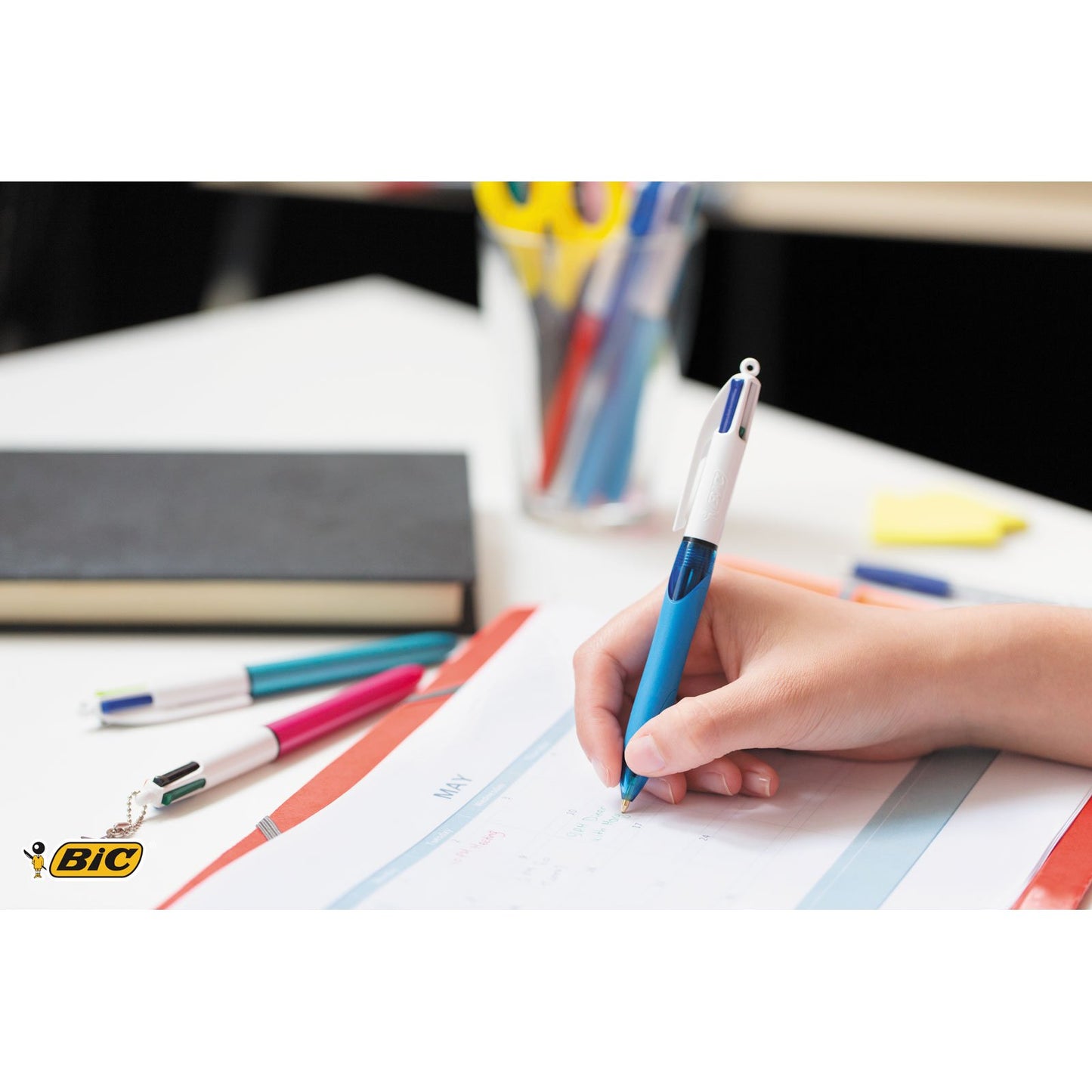 BIC 4 Colours Grip Retractable Ballpoint Pens - Box of 12- Medium Point (1.0 mm) - Extra-Comfort