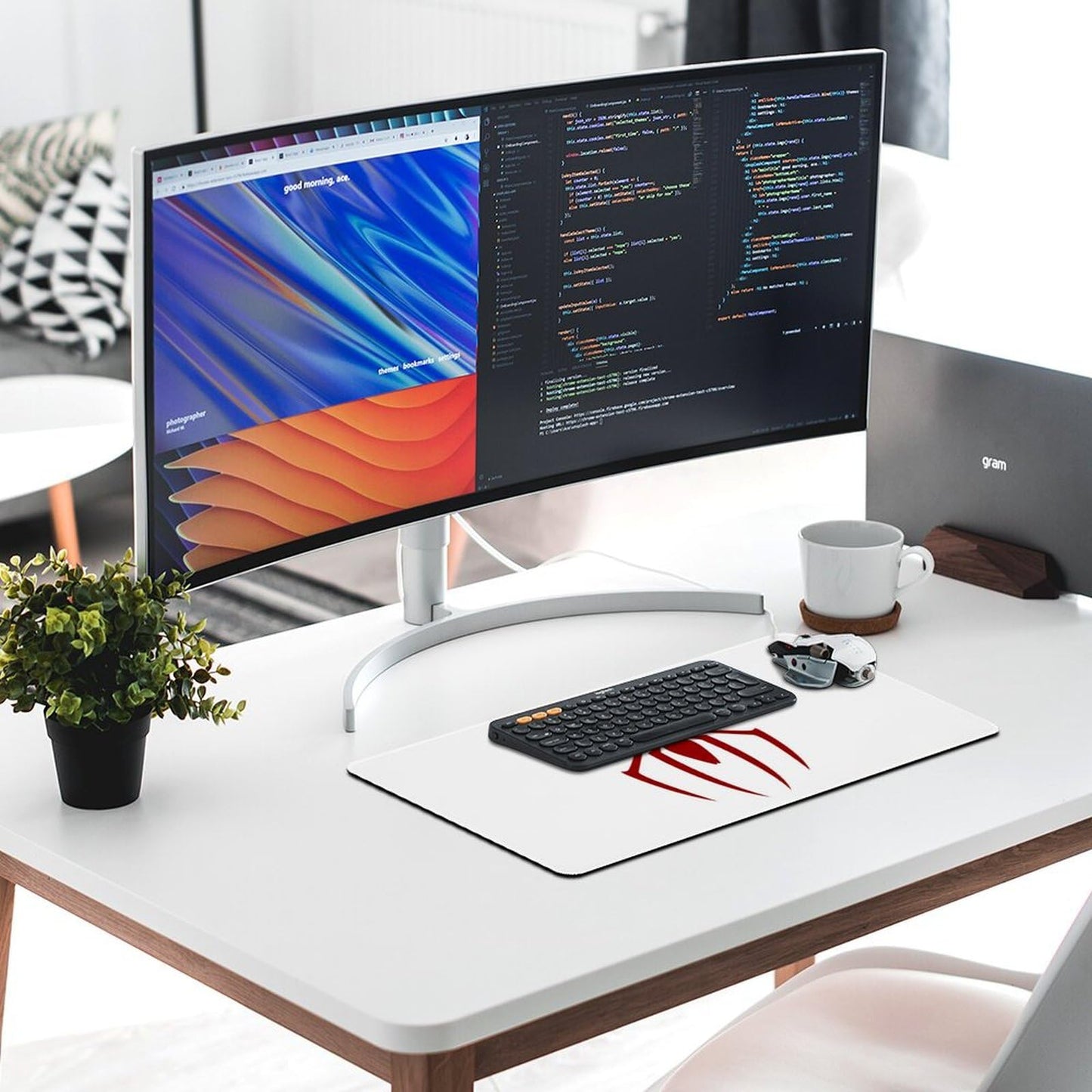 Keebik Gaming Mouse Pad, Red Spider Mouse Pad 11.8x23.6 Inch Small Computer Mouse Mat Keyboard Desk
