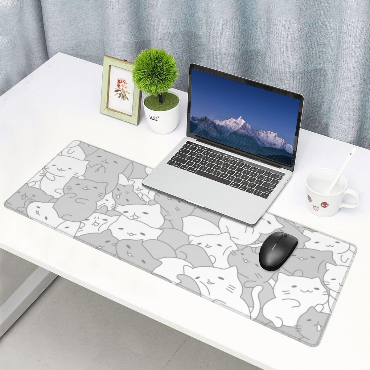 White Kawaii Cats E-Sport Mouse Pad Large Desk Mat Non-Slip Rubber Base Stitched Edge Keyboard