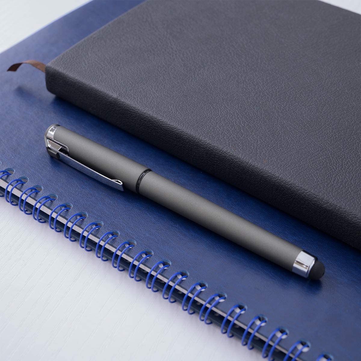 MiSiBao 0.5mm Black Ink Gel Ink Rollerball Pens 2 in 1 Medium Point Pens with Stylus Work Pen