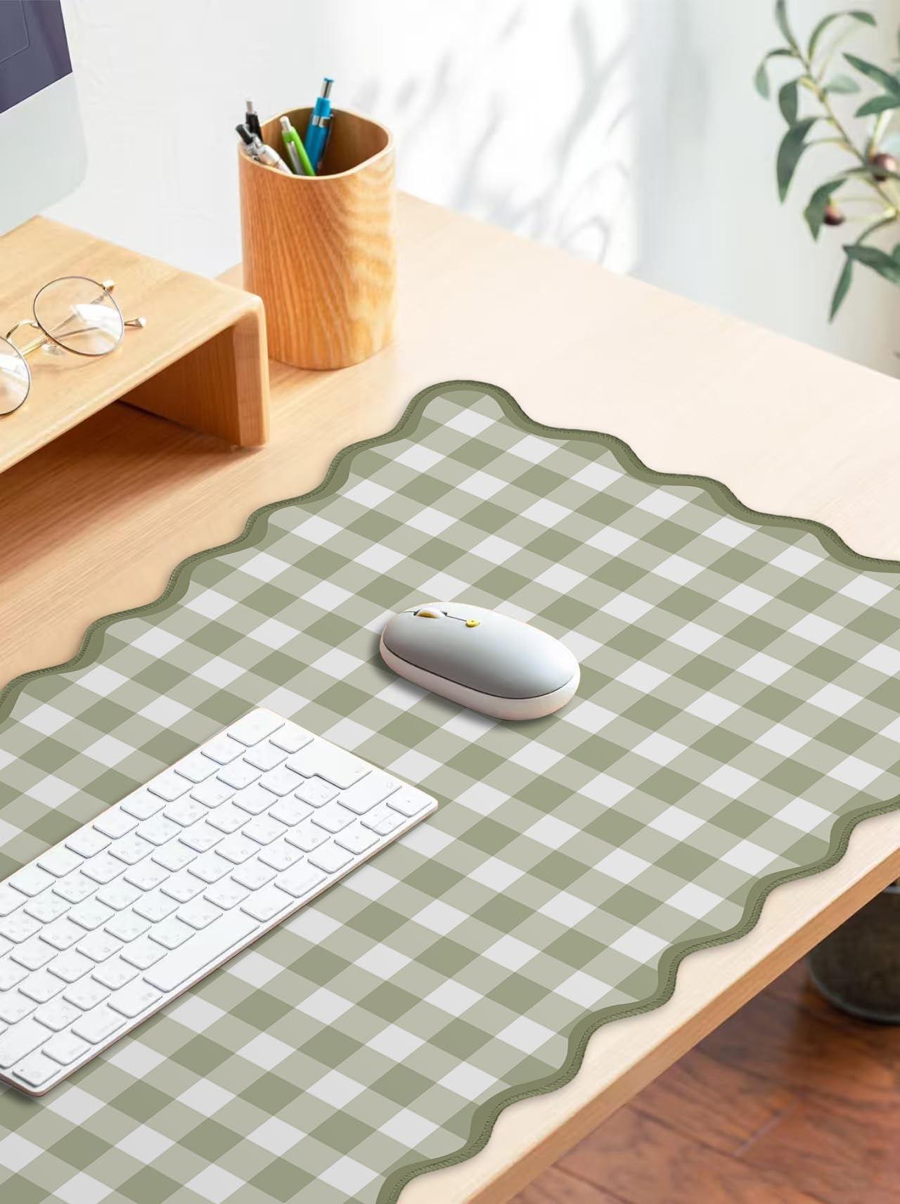 ohisxiacy Scalloped‌ Green Checkered Desk Mat Cute Pastel Large Gaming Mouse Pad Gingham Kawaii