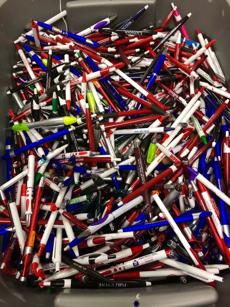 Wholesale bulk lot misprint plastic pens by SE ROSE (50 pack)