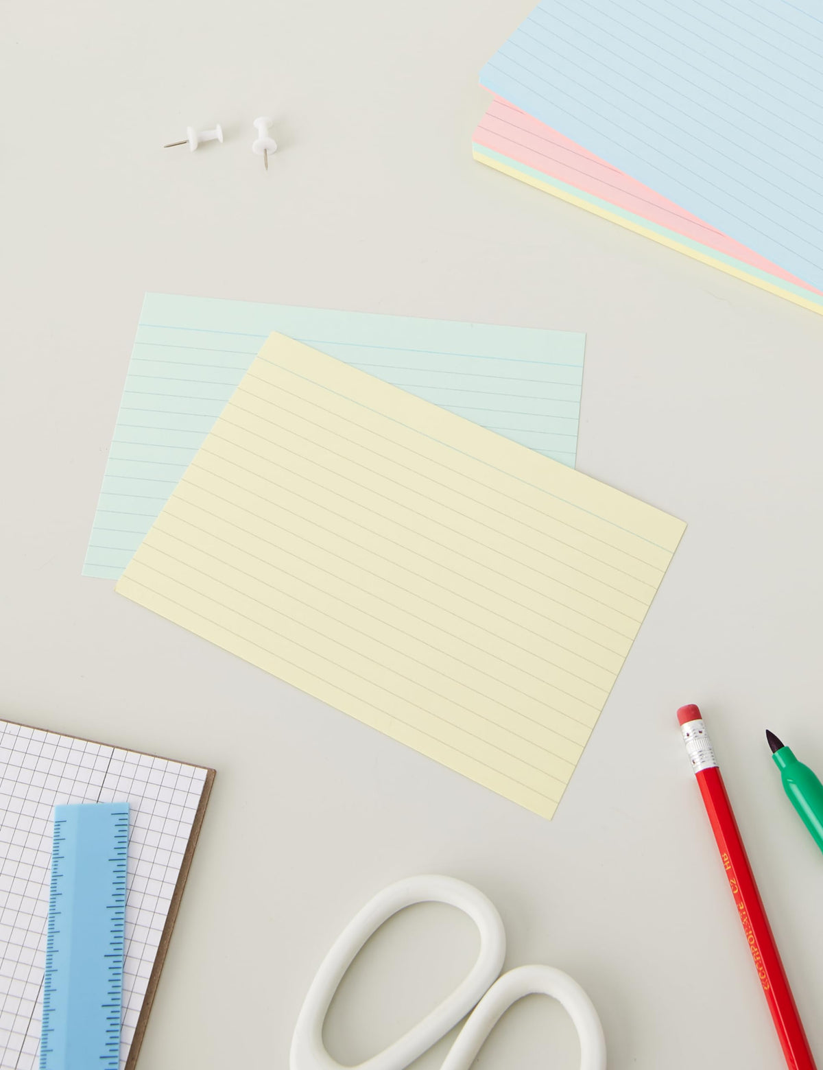 Silvine 6x4" Multi-Coloured Record Cards - Lined with Headline, 100 Cards per Pack. Ref 564AC (152