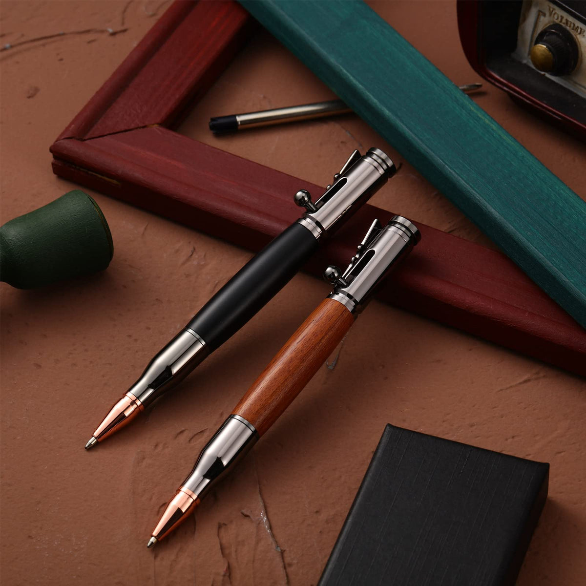 Chinco 2 Sets Bolt Action Bullet Pens with Refills for Men,Black, Brown