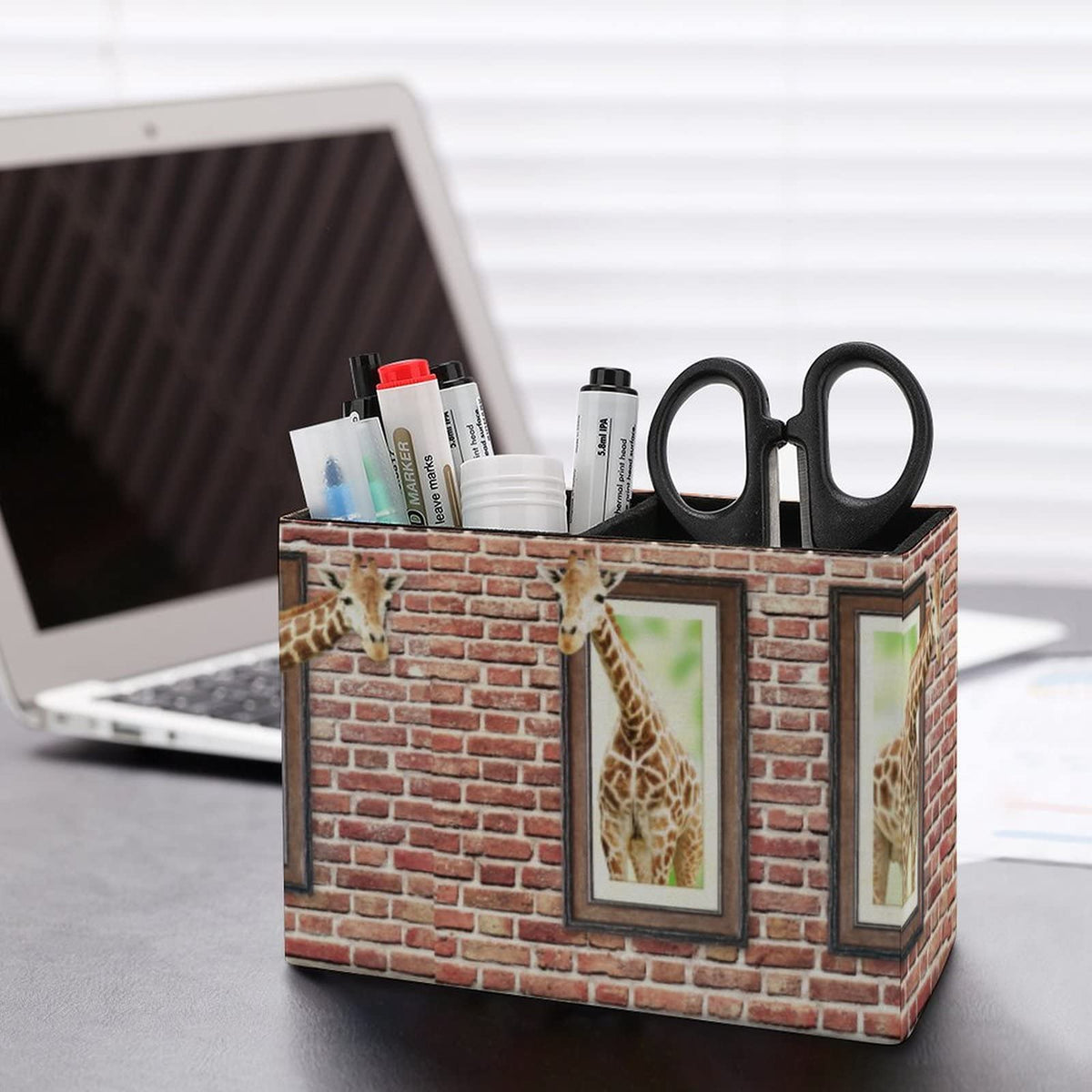 Pencil Holder for Desk, Curious Cute Giraffes Pen Holder Storage Desktop Pen Organizer Desk Pencil