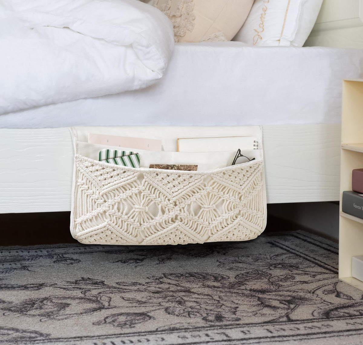 Mkono Macrame Bedside Caddy, Boho Bed Storage Organizer, 4 Pockets Ivory