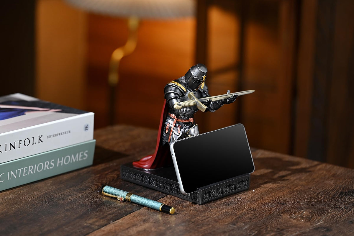 Medieval Templar Vanguard Officer Knight Pen Holder Desk Organizers Iron