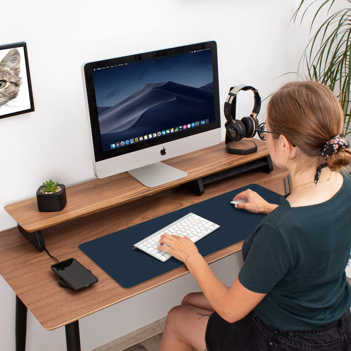 Aothia Double-Sided PU Leather Desk Pad - Non-Slip Large Mouse Pad & Desk Mat for Office, Home