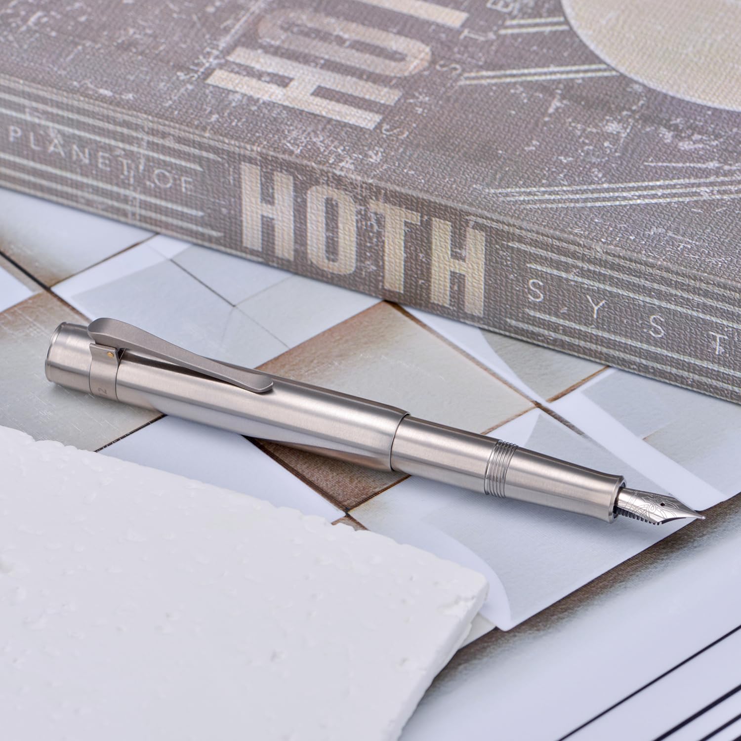 HONG DIAN M2 Titanium Mini Fountain Pen, Medium Soft Nib & Sleek Shape Metal Short Pocket Travel