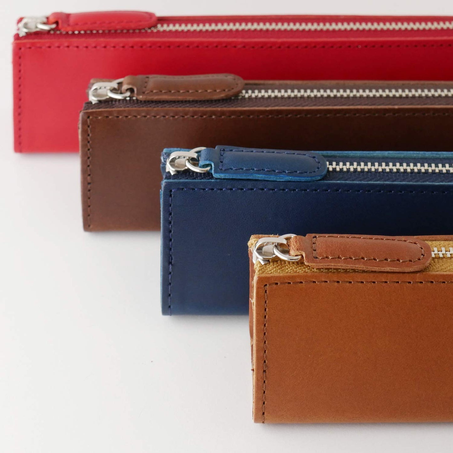 Slip-On BT Sky Pen Case, Italian Leather, M Size