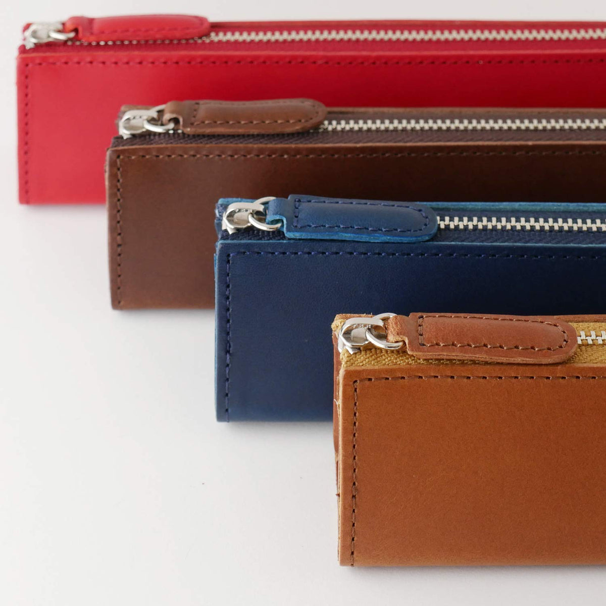 Slip-On BT Sky Pen Case, Italian Leather, M Size