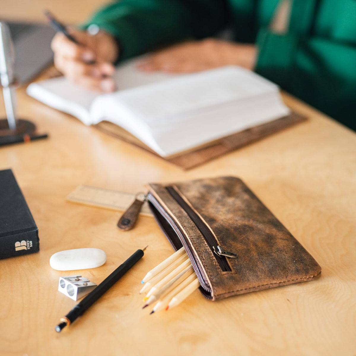 moonster Full-Grain Buffalo Leather Pen Case, 8x4 Inch, Zipper, Handmade – Pencil Case Pouch, Small