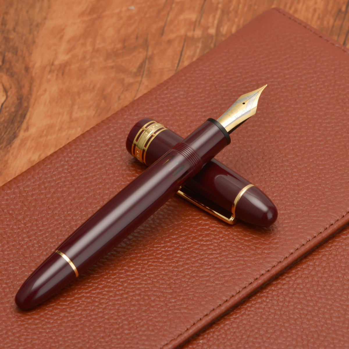 Wikult Yongsheng Junlai 630 Acrylic Fountain Pen, Size 8 Medium Nib with Piston Filling System