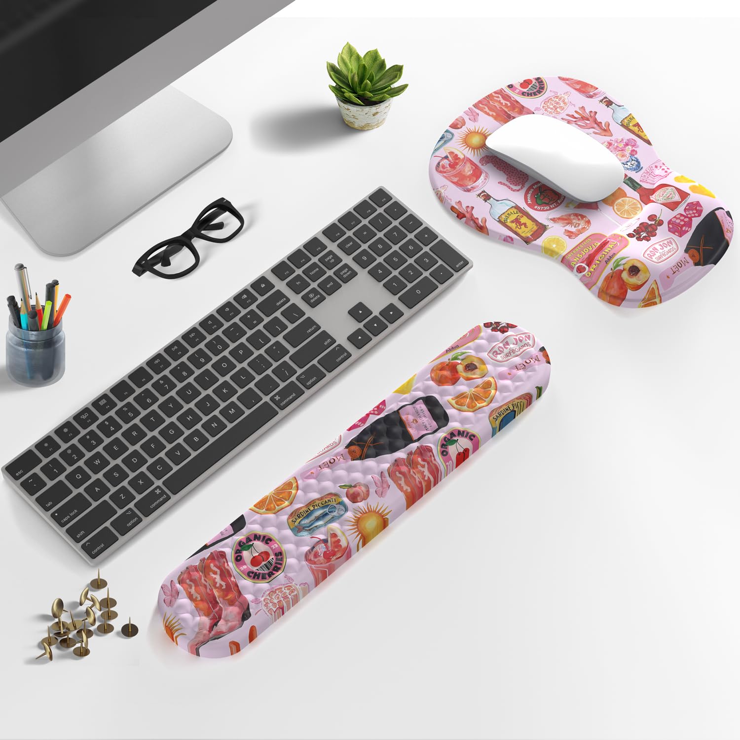 Cute Pink Mouse Pad and Keyboard with Wrist Rest Ergonomic Aesthetic Gaming Mouse Pads, Best Desk