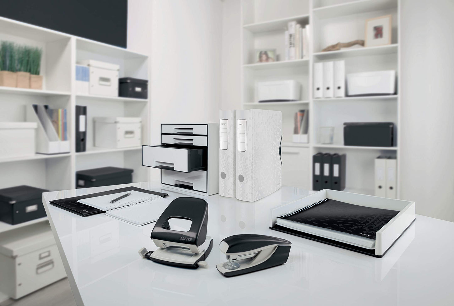 Leitz Pen Holder, Sound Amplification Function, WOW Range, 53631095, White/Black