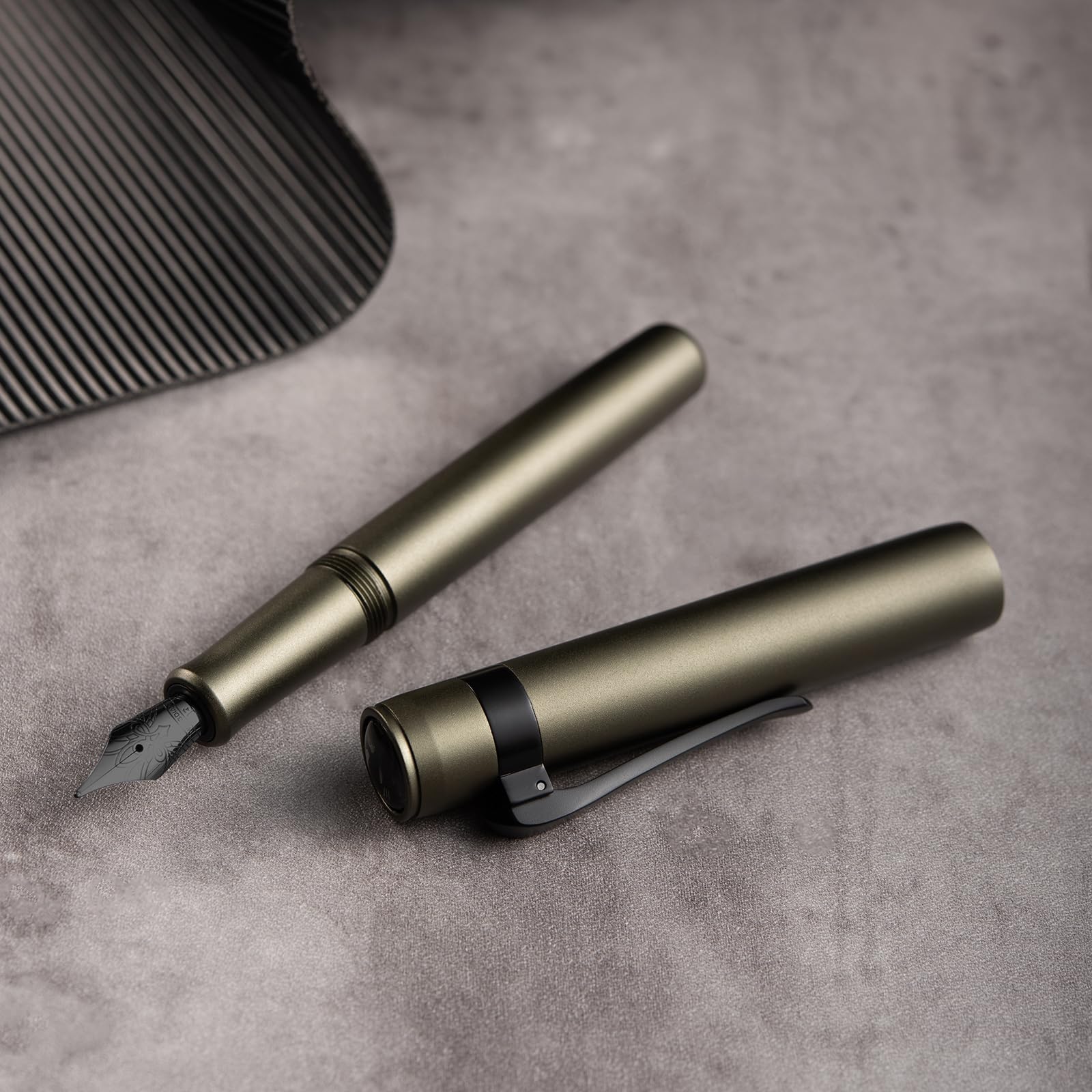 HONG DIAN M2 Black Forest Mini Fountain Pen, Extra Fine Soft Nib & Sleek Shape Aluminium Short