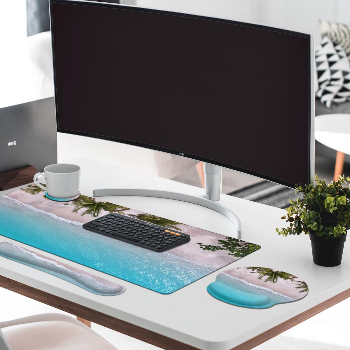 Britimes Keyboard Mouse Pad Set, 4 in 1 Desk Mat Set, Ocean Beach Blue