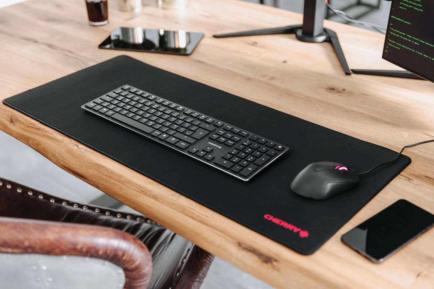 Cherry MP 2000, Premium Mouse Pad in XXL (31.50" x 13.78" x 0.20"), Smooth Fabric Surface for
