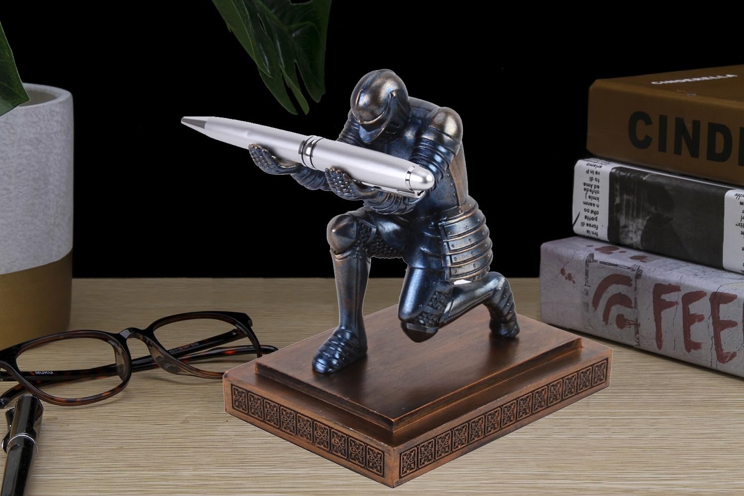 Amoysanli Knight Pen Holder Desk Organizers and Accessories as Gift Blue