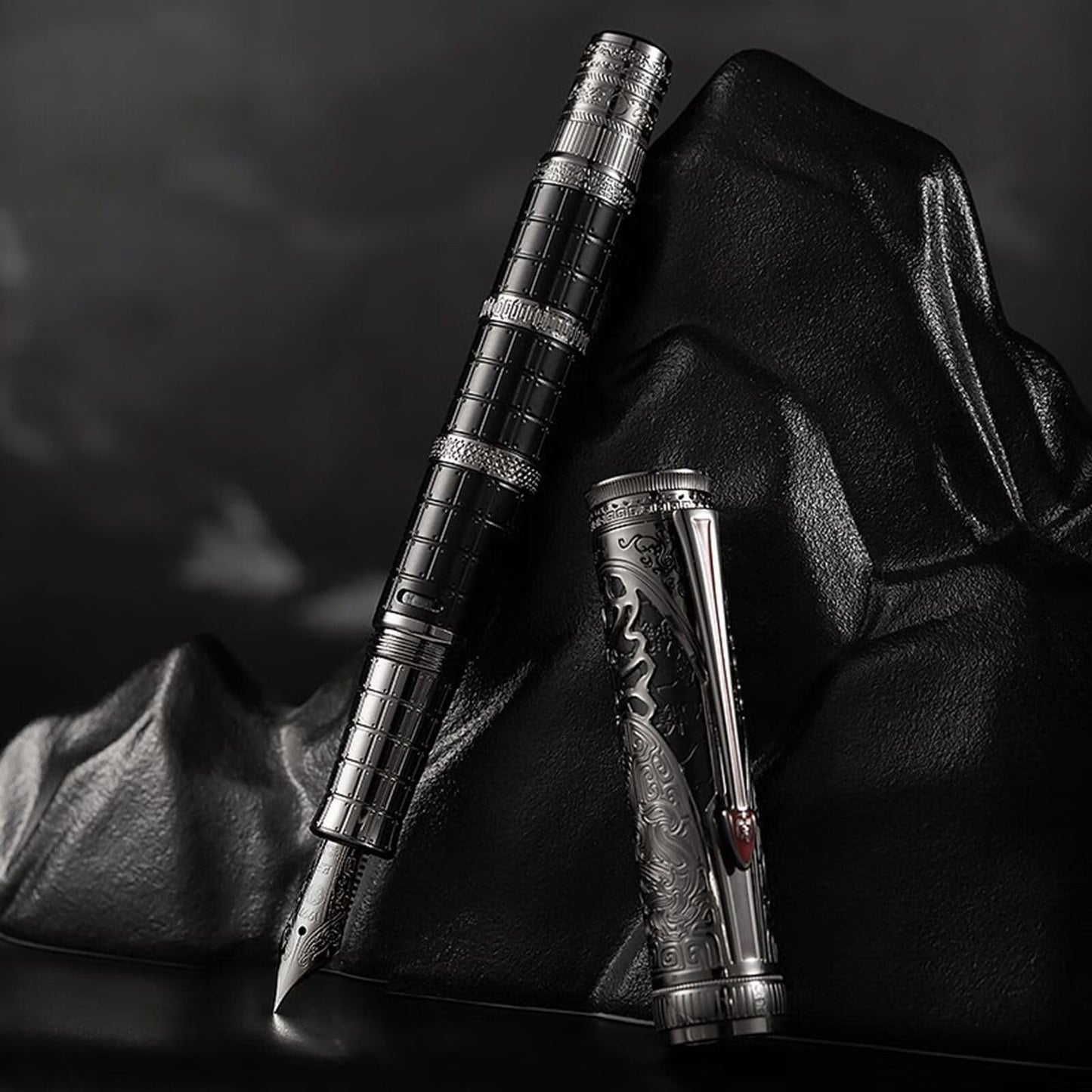 HONG DIAN D5 Qin Dynasty Fountain Pen Black Silver, Fine Nib Piston Filling Pen, Retro Chinese