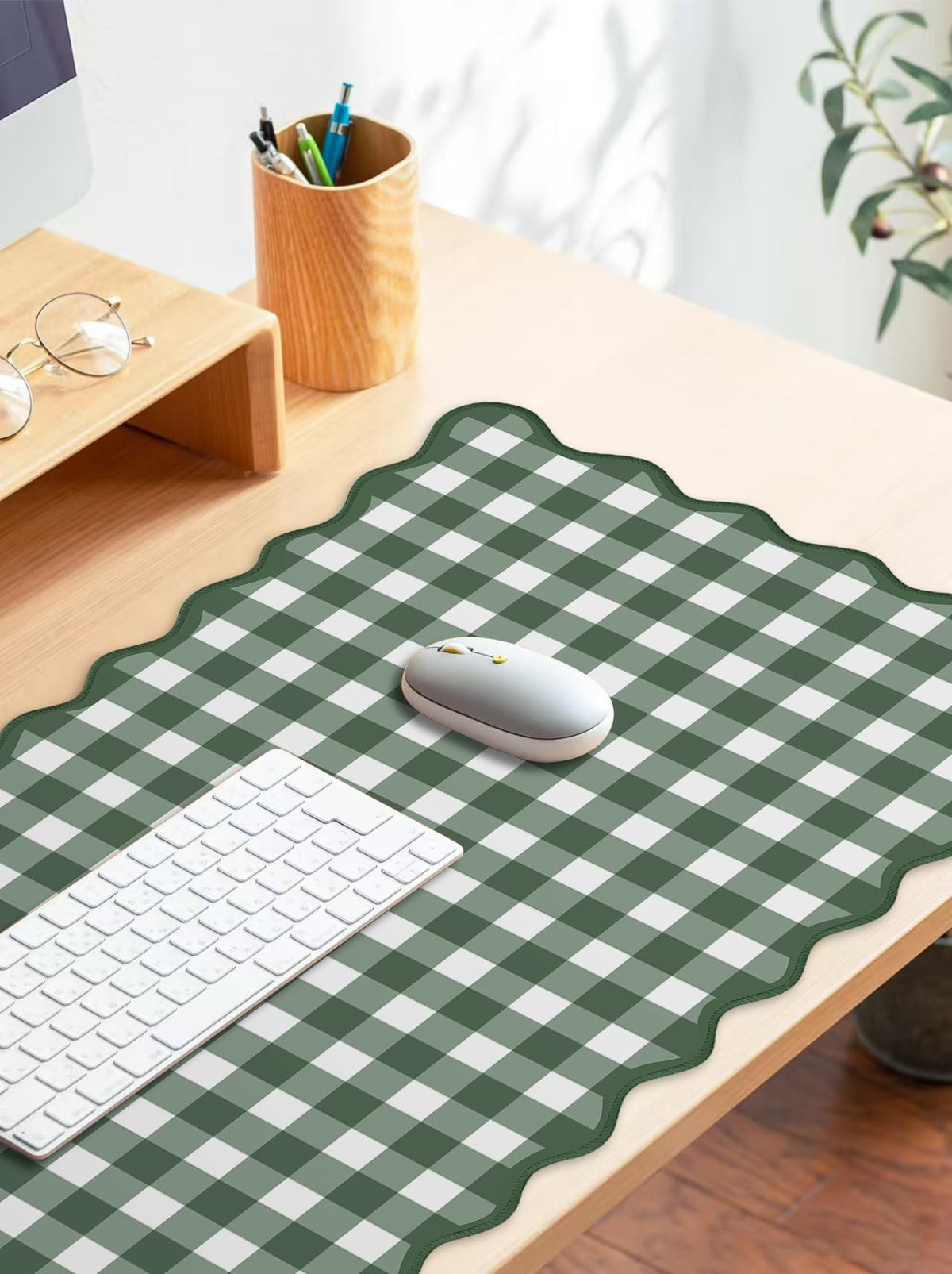 Forest Green Scalloped‌ Checkered Gingham Desk Mat Cute Pastel Large Mouse Pad Kawaii Cottagecore