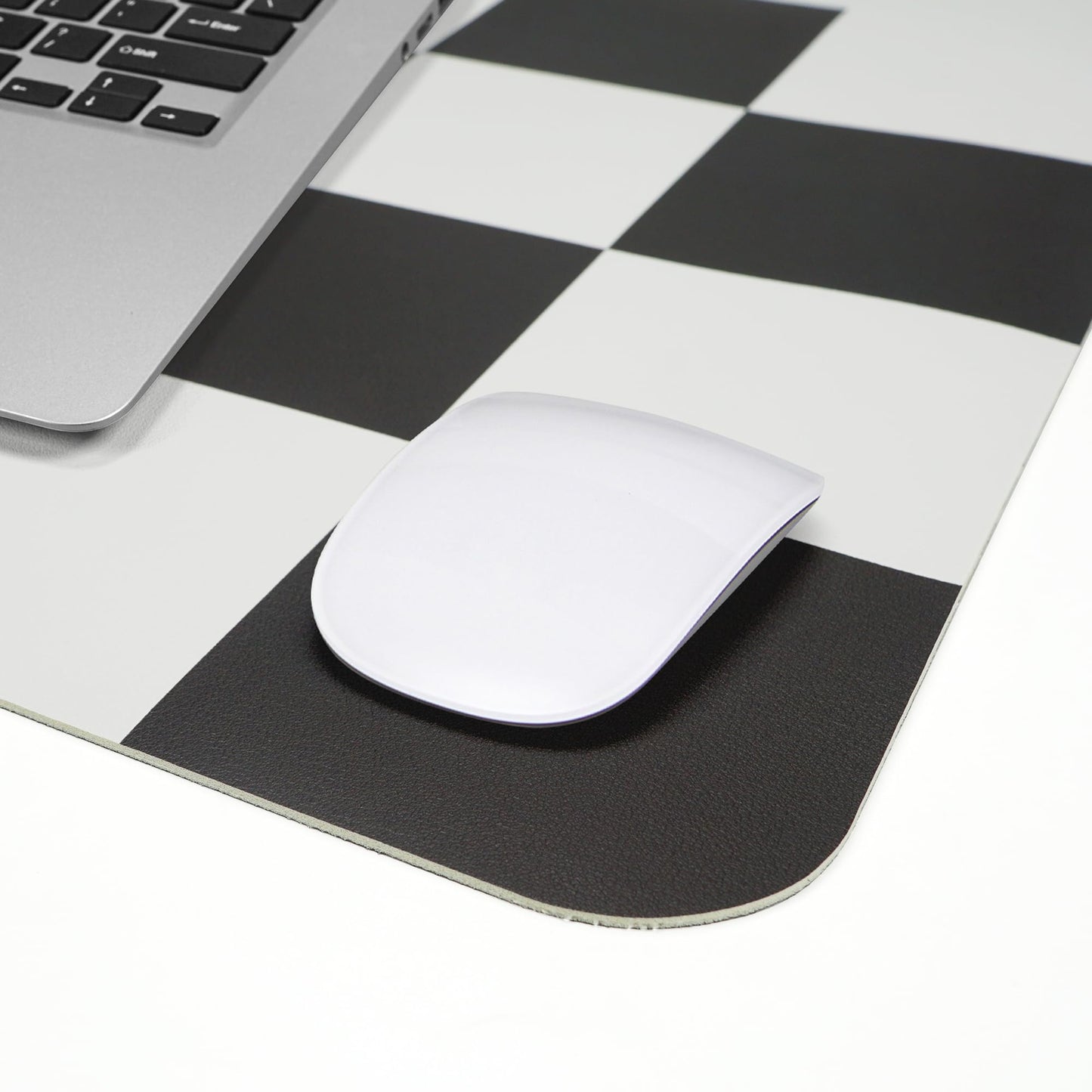 Non-Slip Checkered Desk Mat, 31.5"x12", White Black