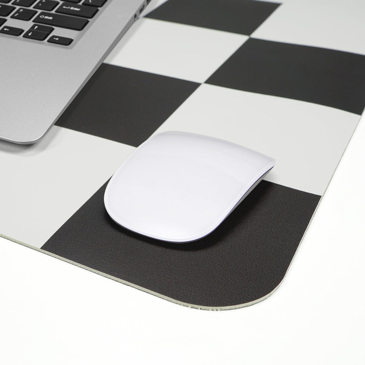 Non-Slip Checkered Desk Mat, 31.5"x12", White Black