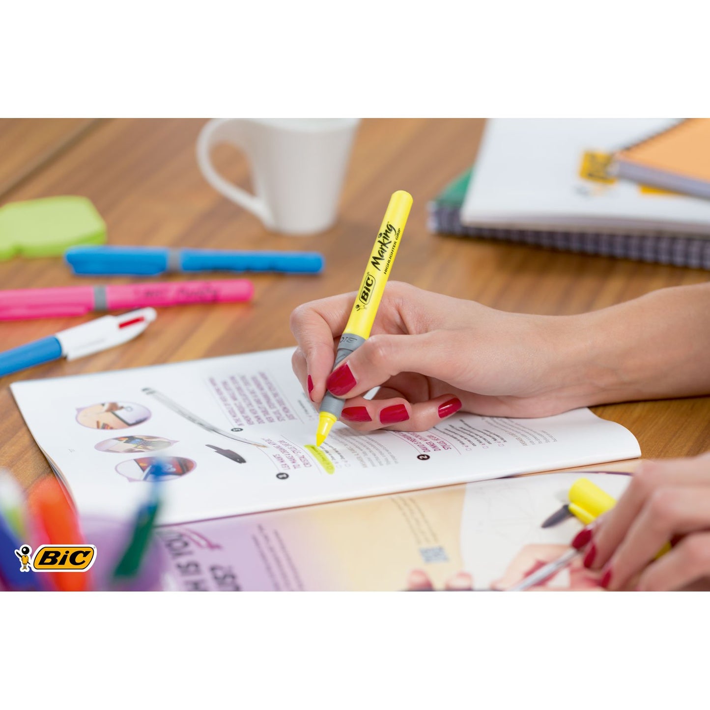 BIC Highlighter Grip Pens - Green, Box of 12