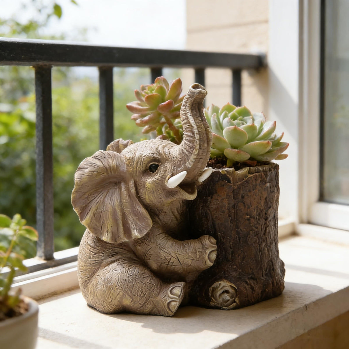 Hodao Resin Elephant Pen Holder, Cute Elephant Desk Organizer, Creative Animal Pen Cup for Office