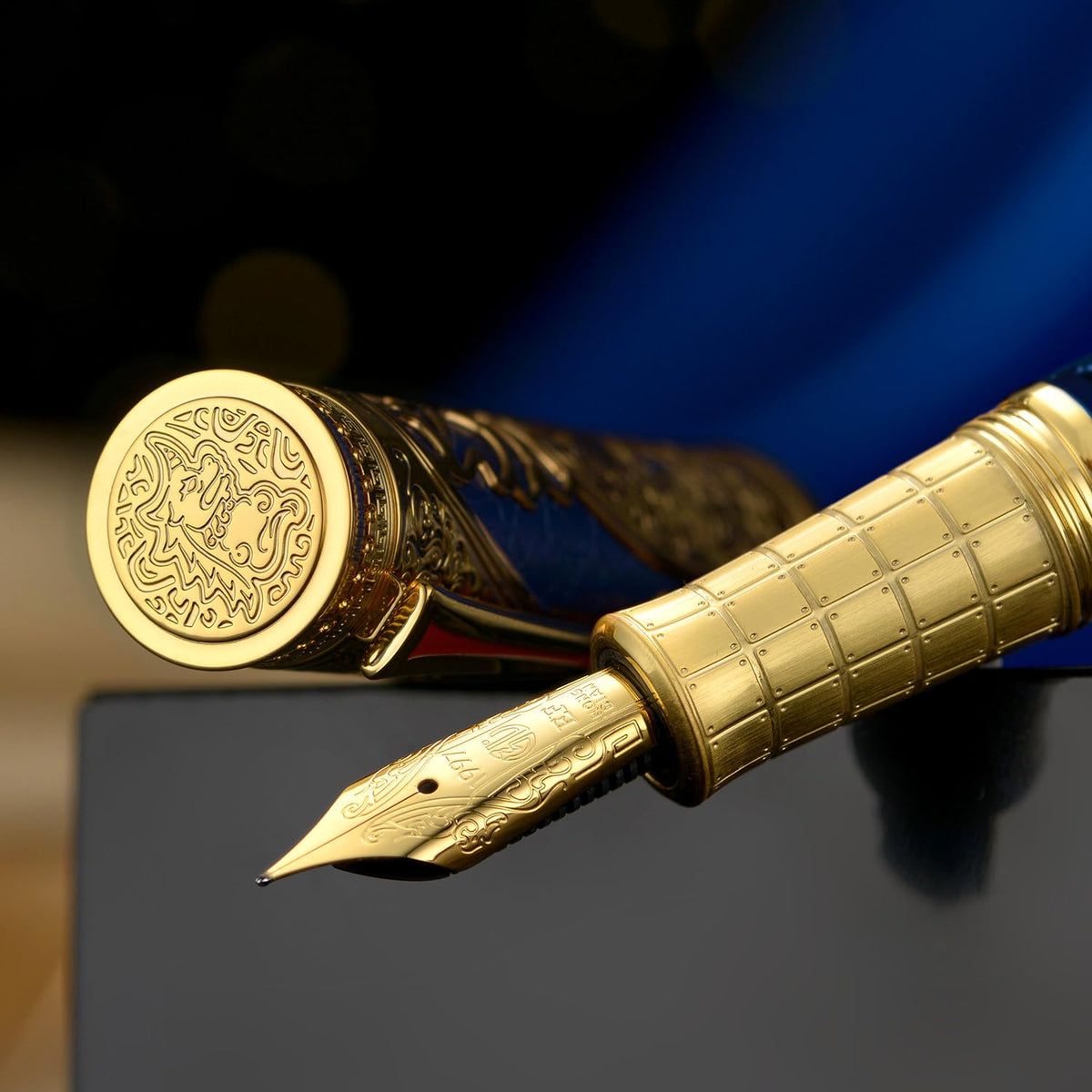 HONG DIAN D5 Qin Dynasty Fountain Pen Blue Gold, Fine Nib Piston Filling Pen, Retro Chinese Totem