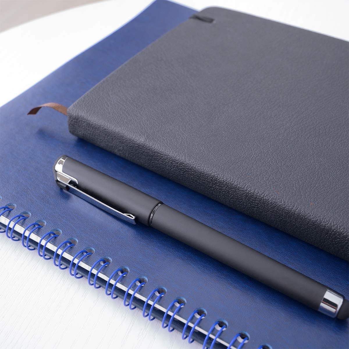 MiSiBao 0.5mm Black Ink Gel Ink Rollerball Pens 2 in 1 Medium Point Pens with Stylus Work Pen