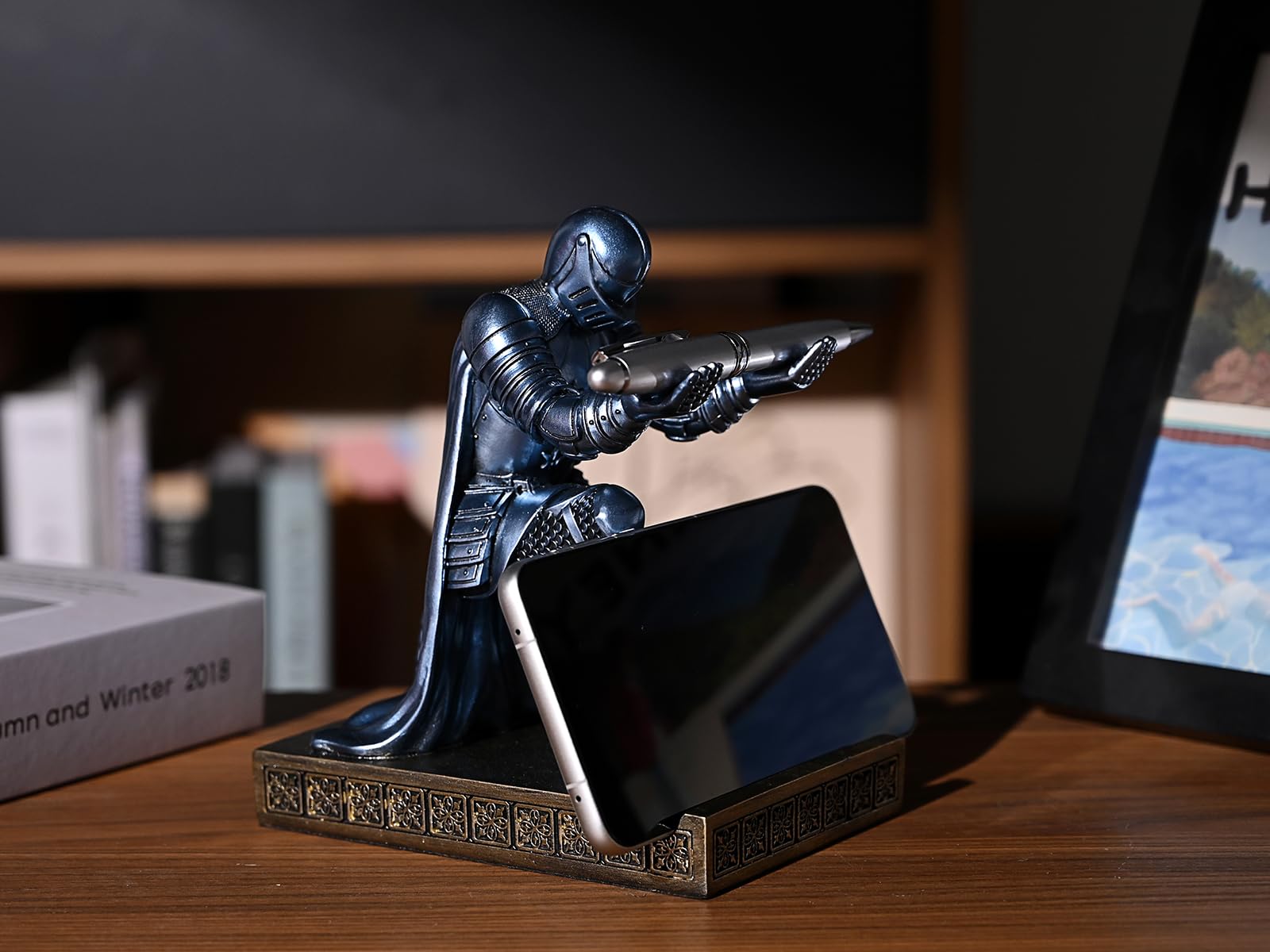 Windbreaker Soldier Knight Pen Holder Personalized Desk Accessory Blue