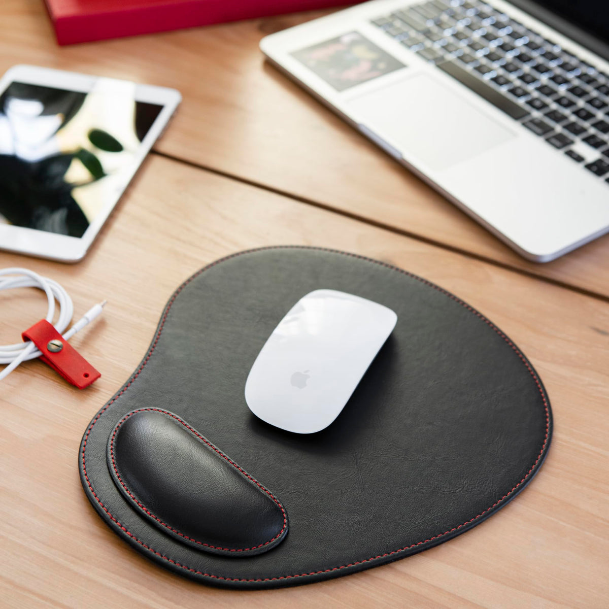Londo PU Leather Oval Shape Non-Slip Mousepad with Wrist Rest Support, Waterproof Surface, Comfort