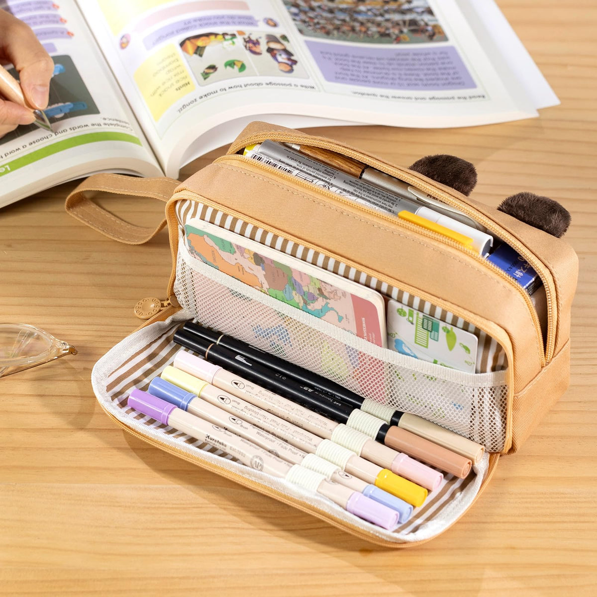 CICIMELON Cute Pencil Case, Large Capacity Pen Pouch, Capybara, Brown