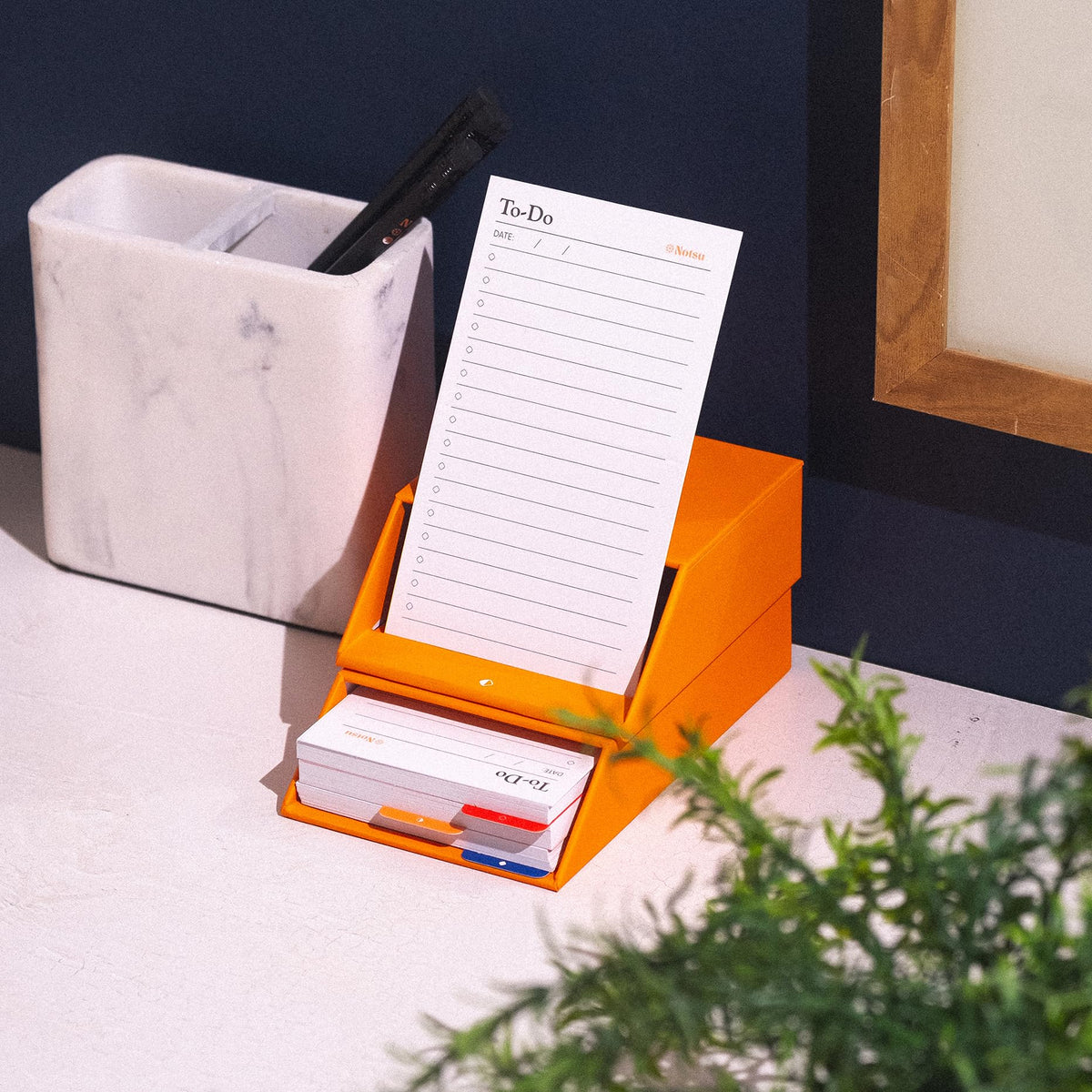 Notsu Centre Rise 3x5 Index Card Holder with 50 To Do List Cards (Orange)