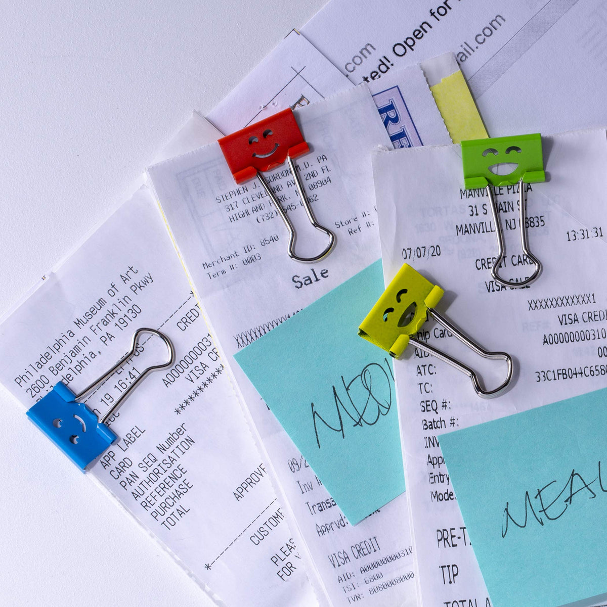 Officemate Happy Smiling Face Binder Clips, Small Size, 42 in Pack, Comes in Assorted Colors (31090)