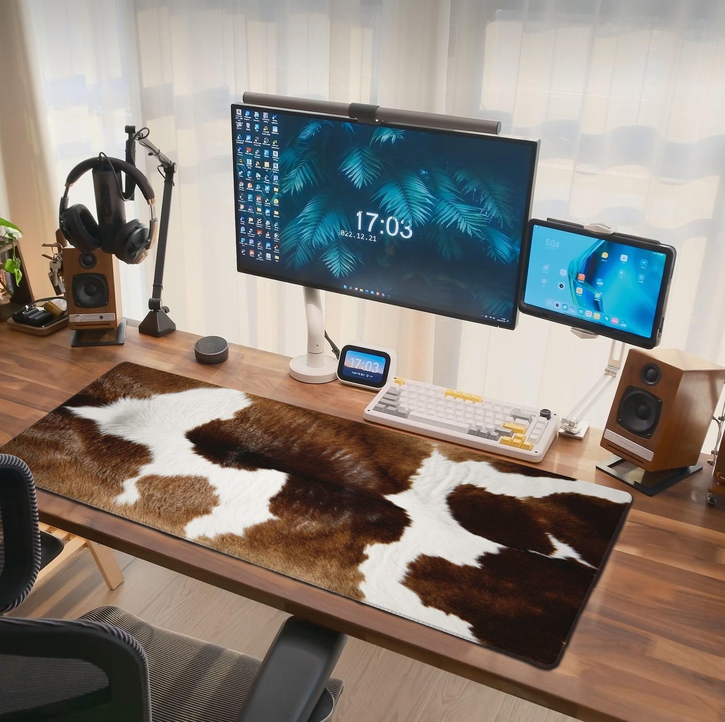 Cow Print Mouse Pad Extended Large Gaming Mousepad XL Big Long Oversized Desk Mat Stitched Edges